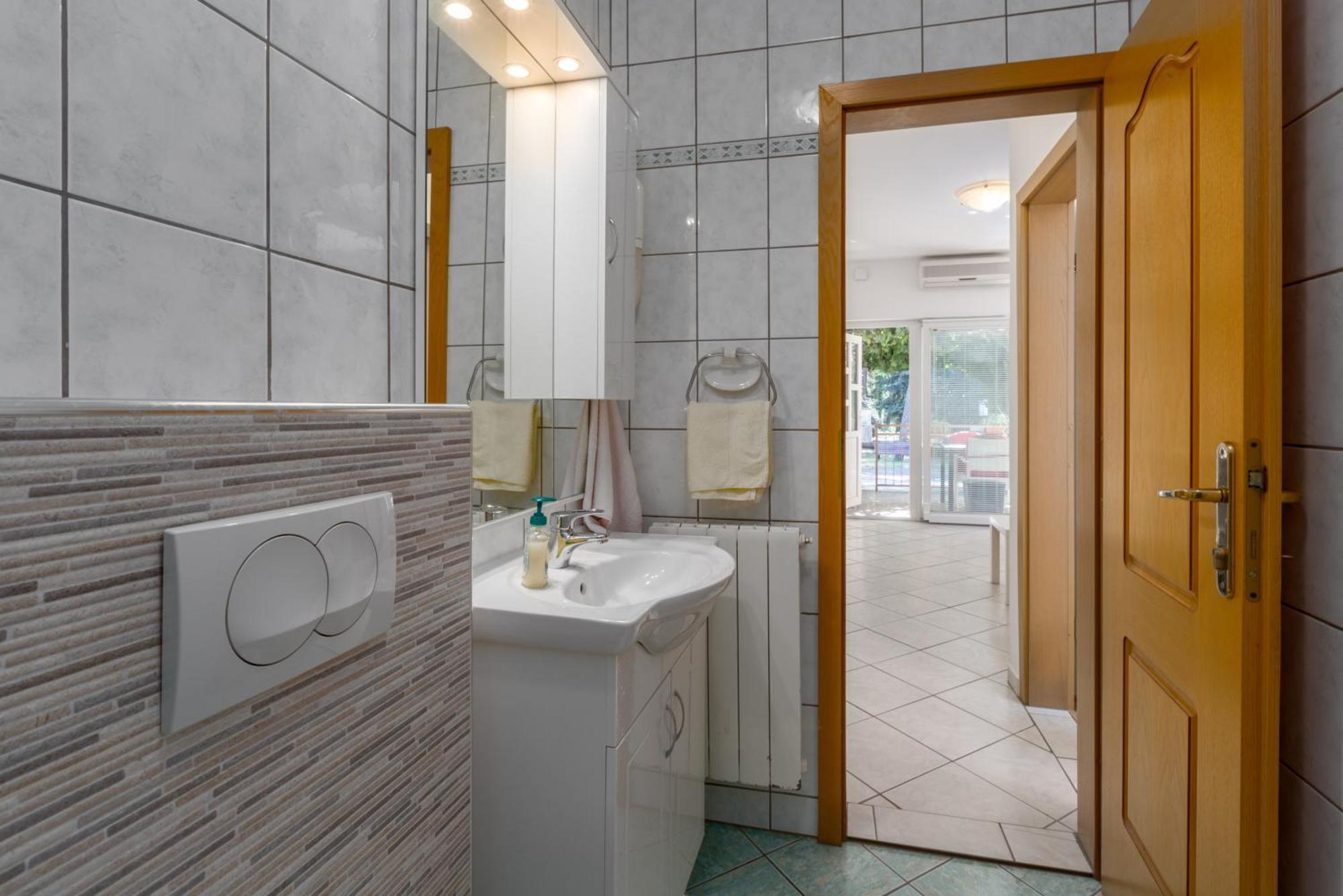 Apartment With A Parking Space - 2216 Porec